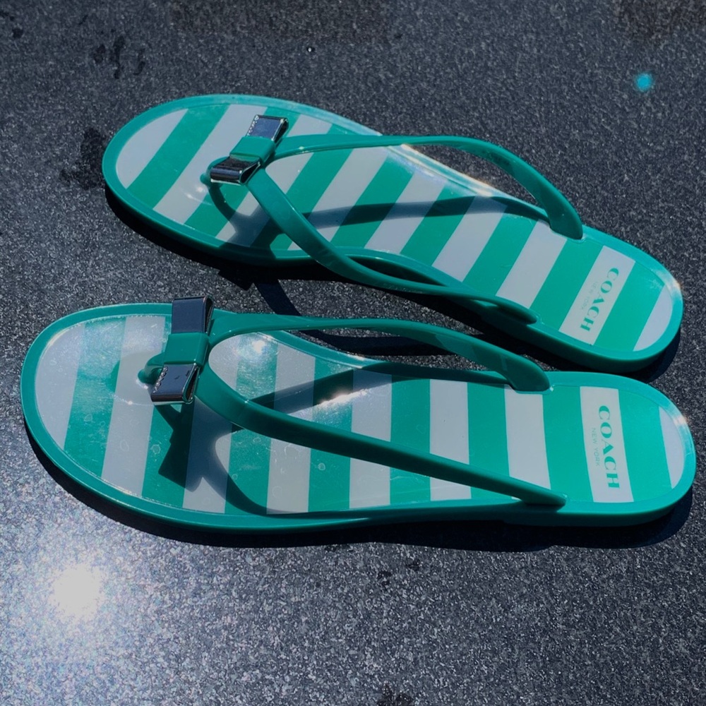 Coach Flip Flops - Picture 3 of 4